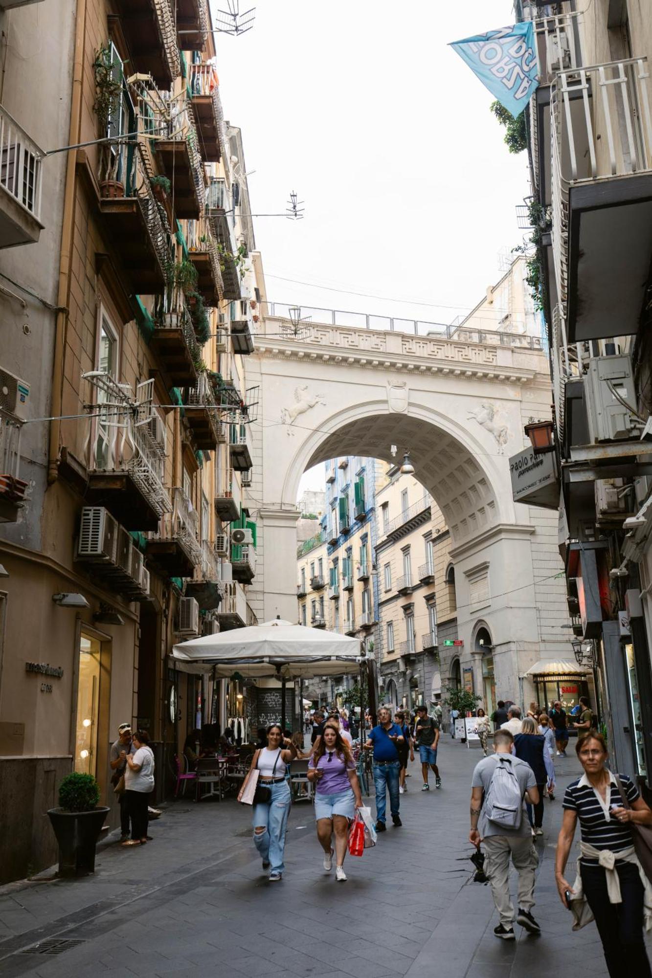Calaba Chiaia Apartment Naples Exterior photo