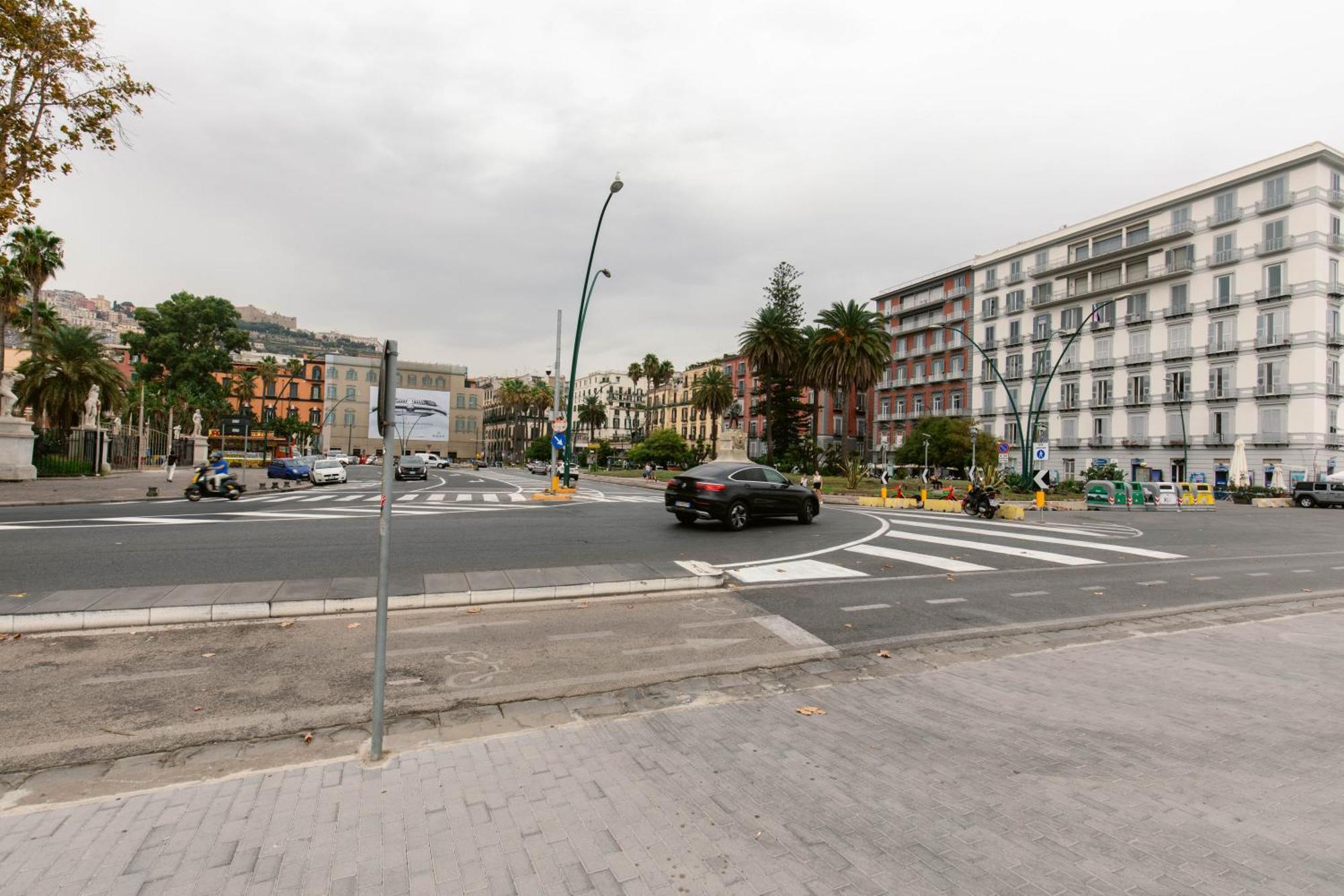 Calaba Chiaia Apartment Naples Exterior photo